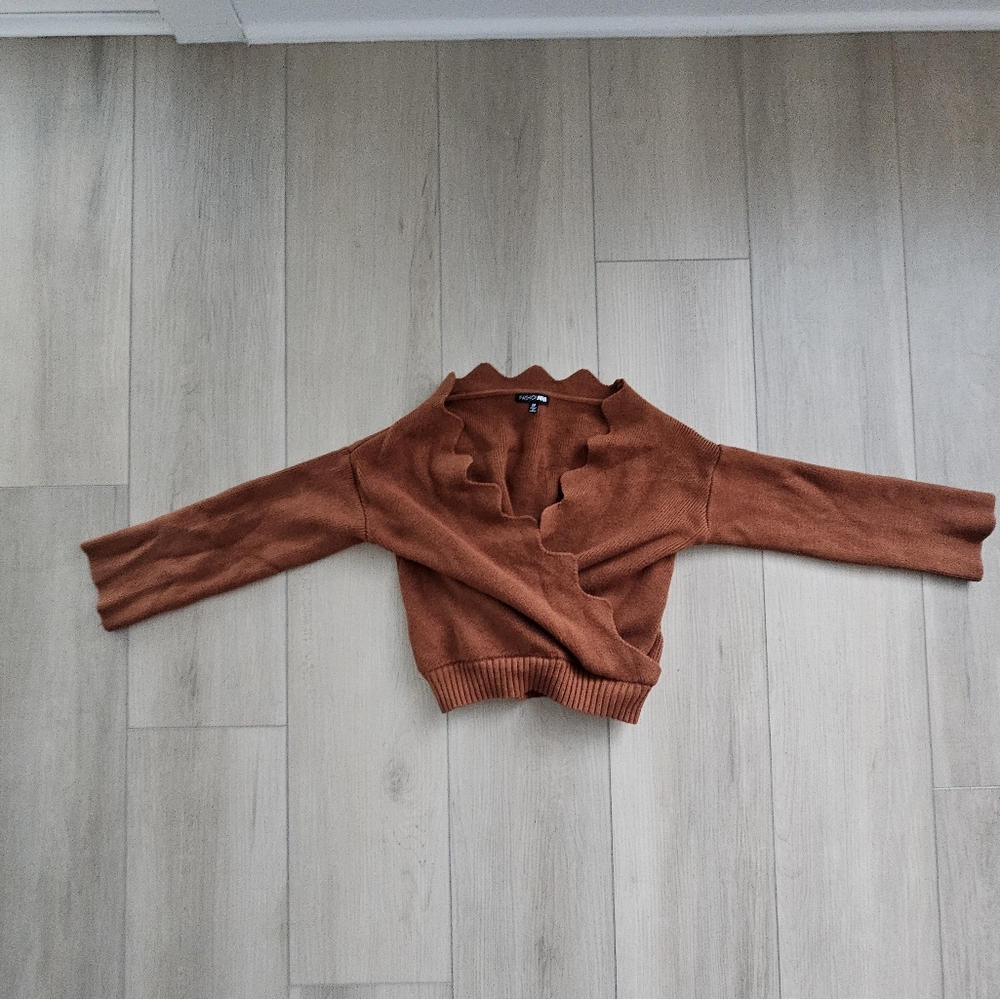Crop sweater